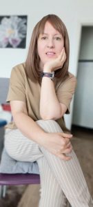 "Portrait of Suzanne Sandwiese, author and professional dementia care specialist."